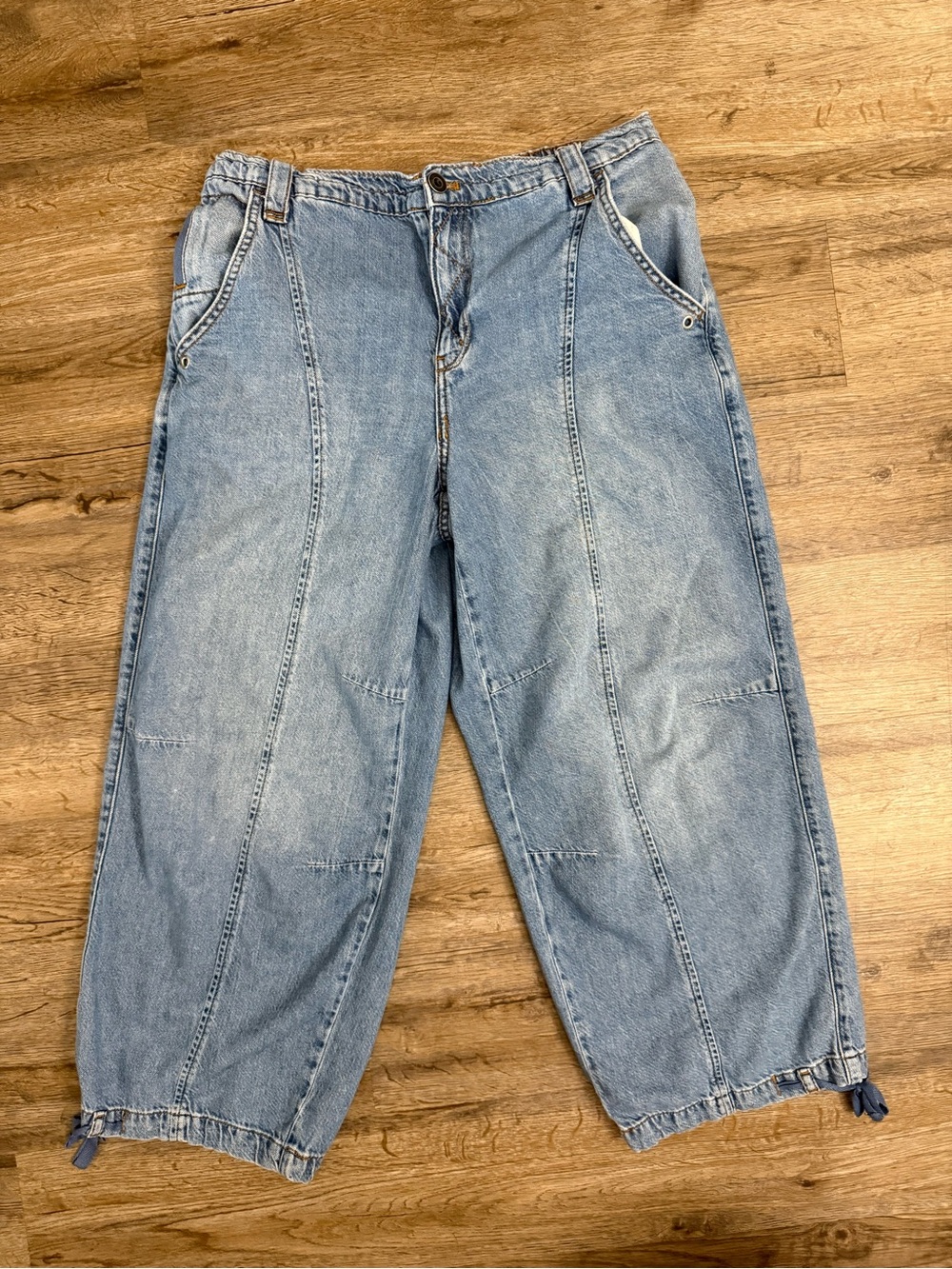 Pilcro • Beach Mid Rise Jeans - Picture 5 of 16